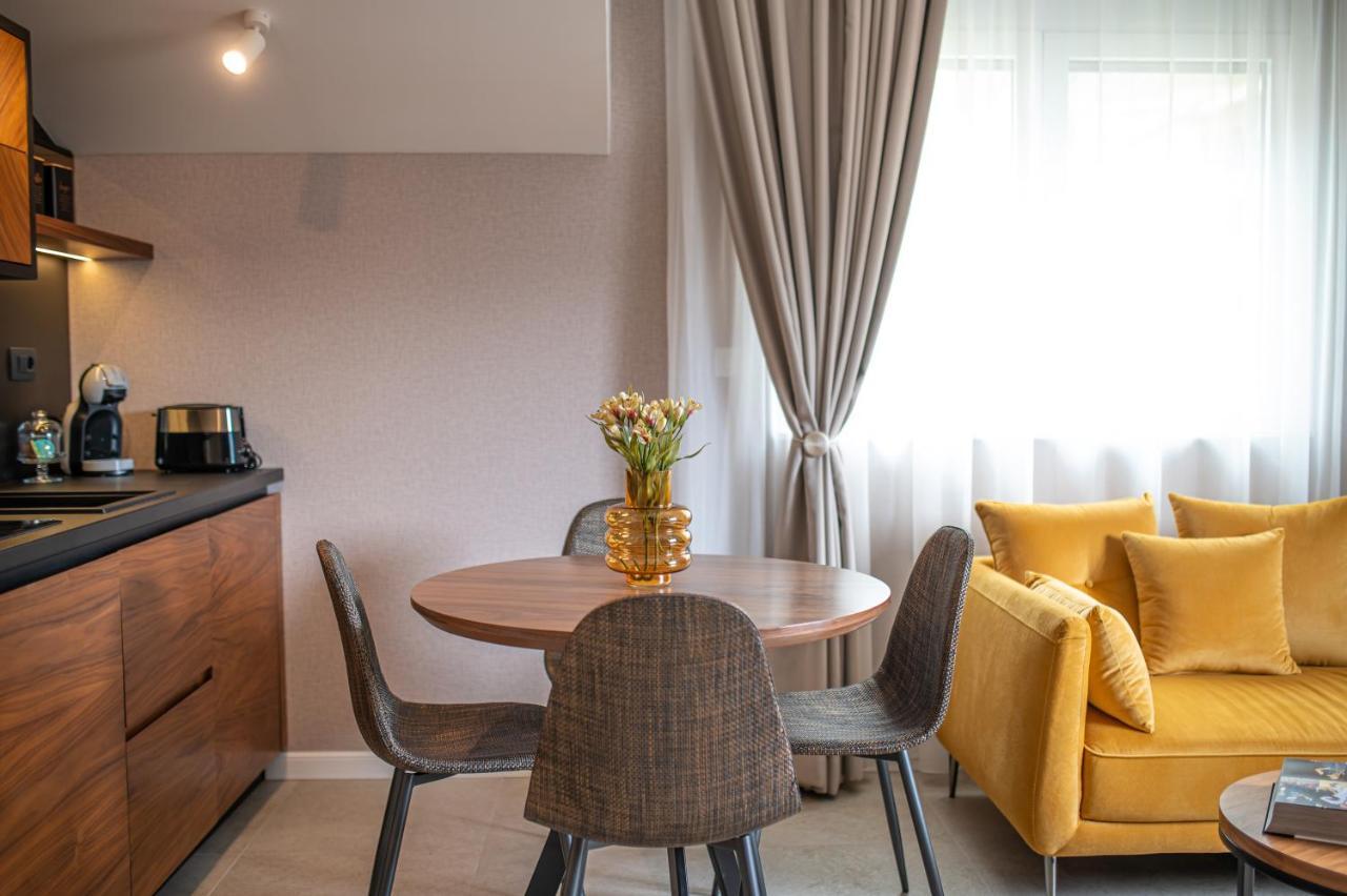 Enyana Luxury Suites Kotor Exterior foto